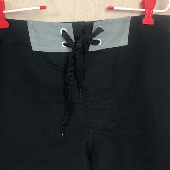 38 unlined laced swim shorts heat gear - Picture 2 of 7